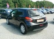 Peugeot 208 5