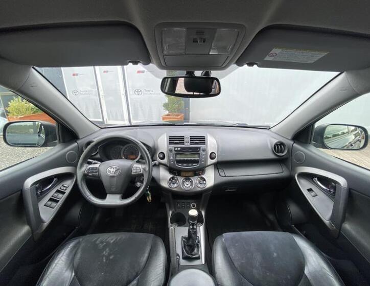 Toyota RAV4 14