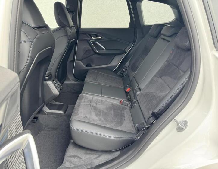 BMW X1 8