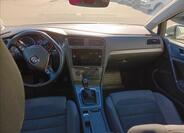 Volkswagen Golf 9