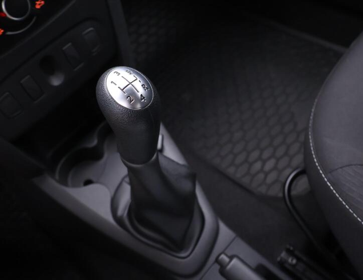 Dacia Logan 23