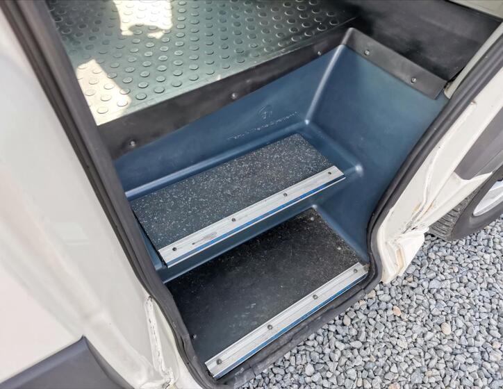 Volkswagen Crafter 9