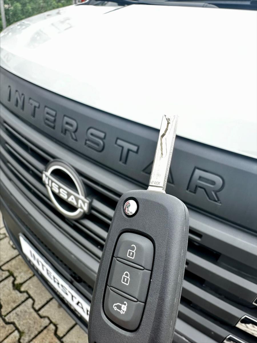 Nissan Interstar