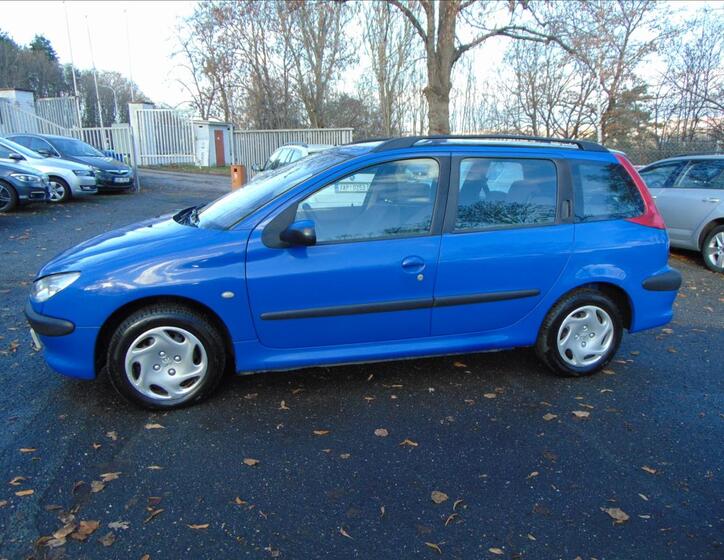 Peugeot 206 9