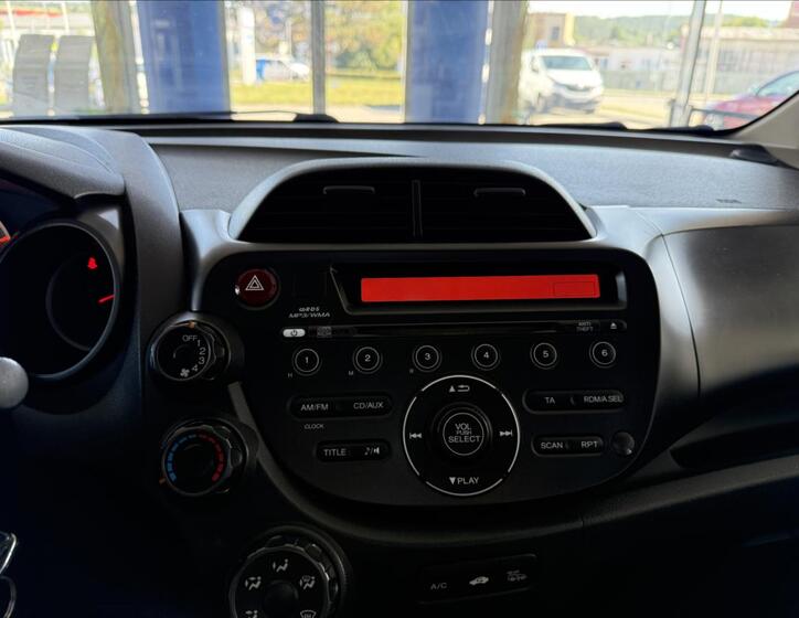 Honda Jazz 15