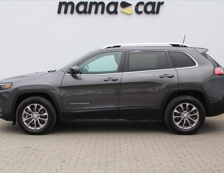 Jeep Cherokee 4