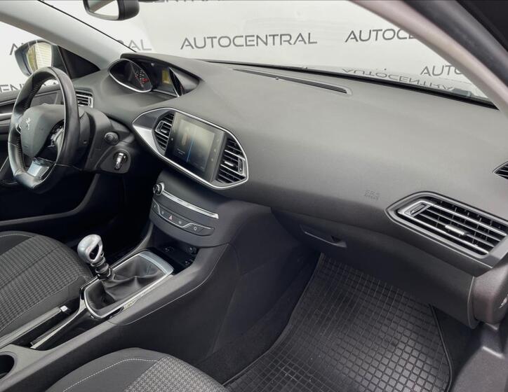 Peugeot 308 19