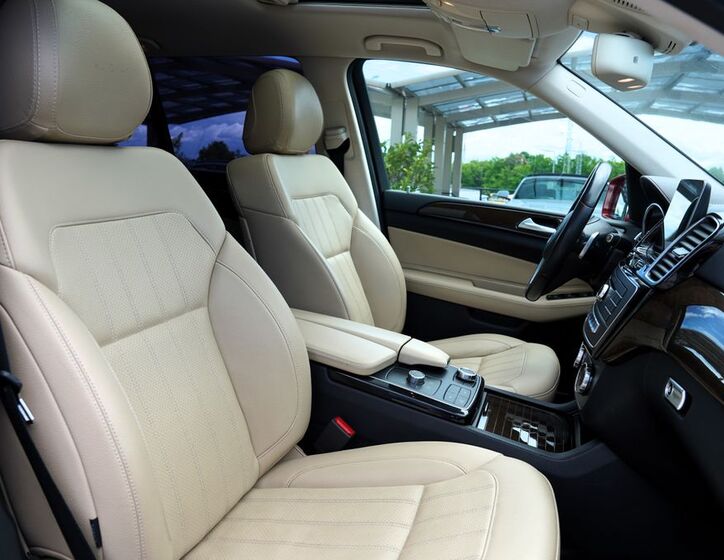 Mercedes-Benz GLS 29
