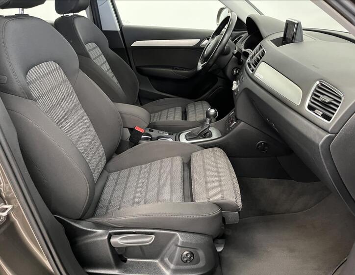 Audi Q3 23