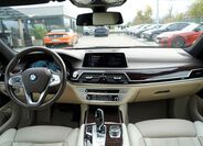 BMW Řada 7 27