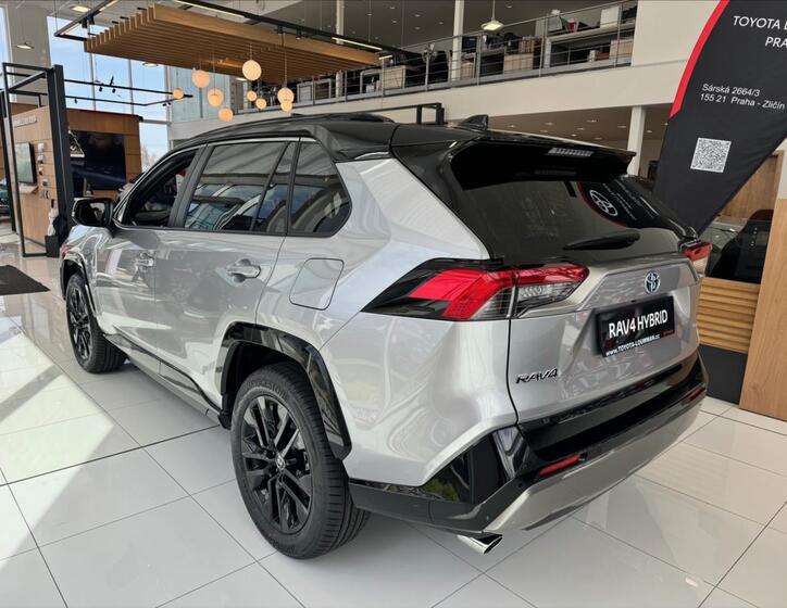 Toyota RAV4 2
