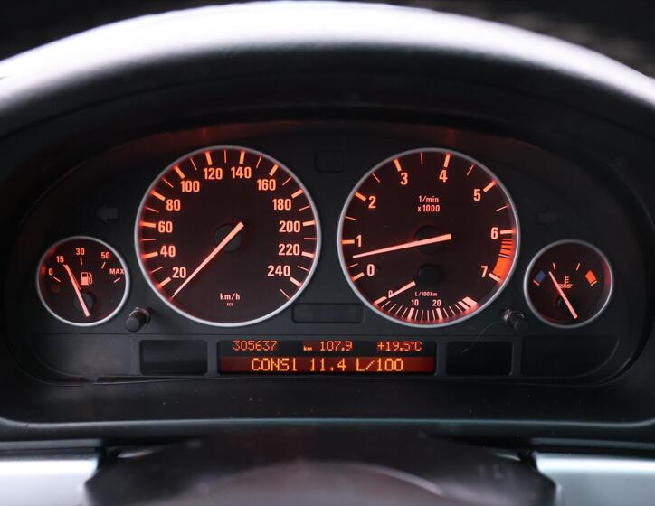 BMW Řada 5 18