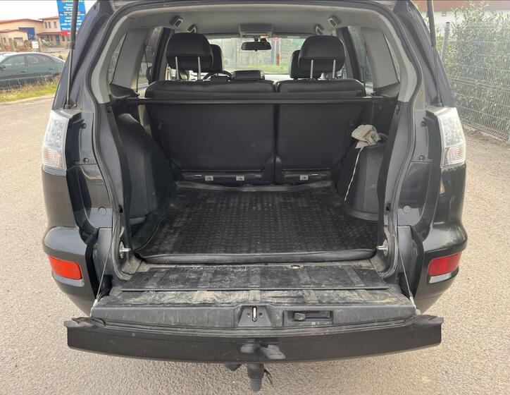 Mitsubishi Outlander 29