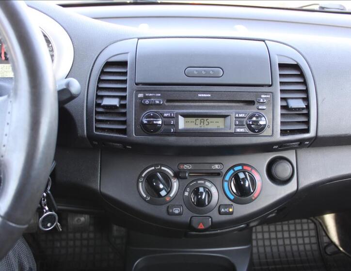 Nissan Micra 14