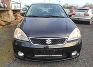 Suzuki Liana 9