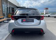 Toyota Yaris 7