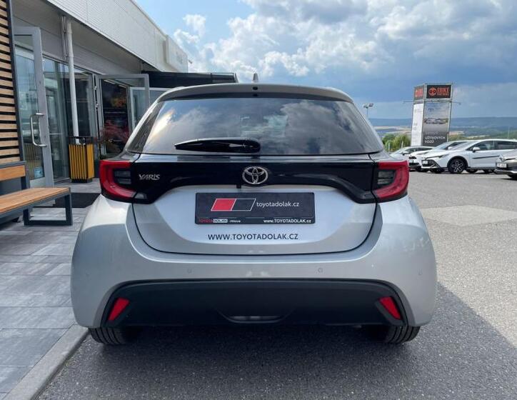 Toyota Yaris 7
