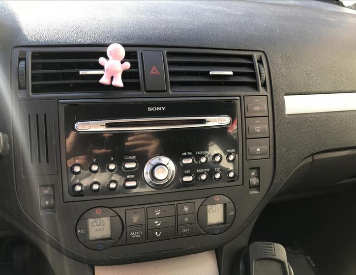 Ford C-MAX 8