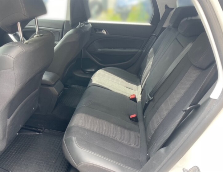 Peugeot 308 8
