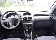Peugeot 206 28