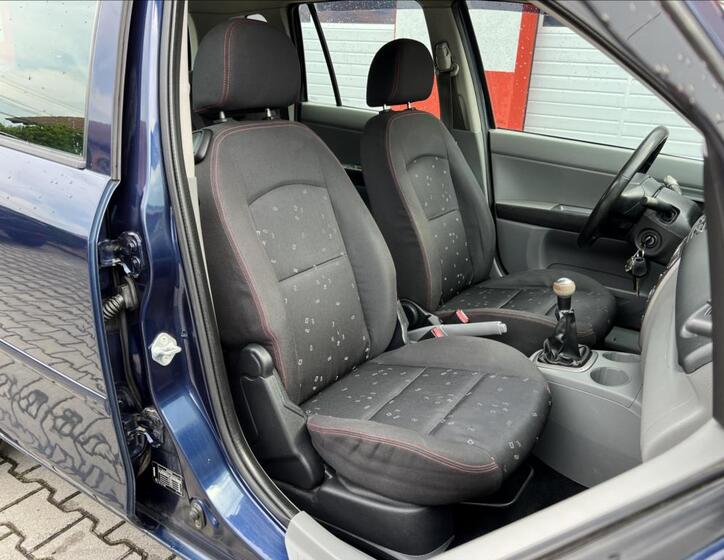 Mazda 2 18