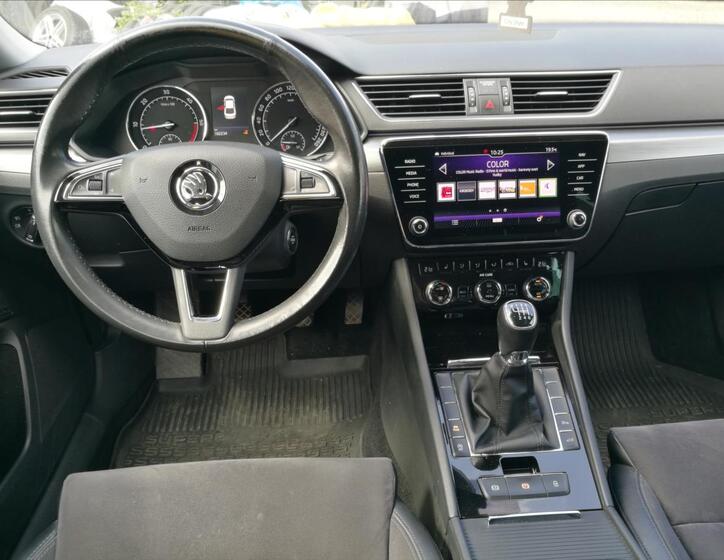 Škoda Superb 5