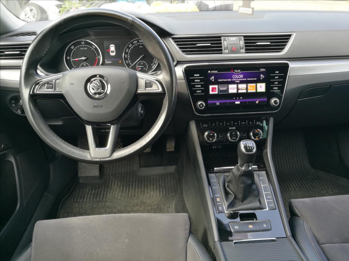 Škoda Superb