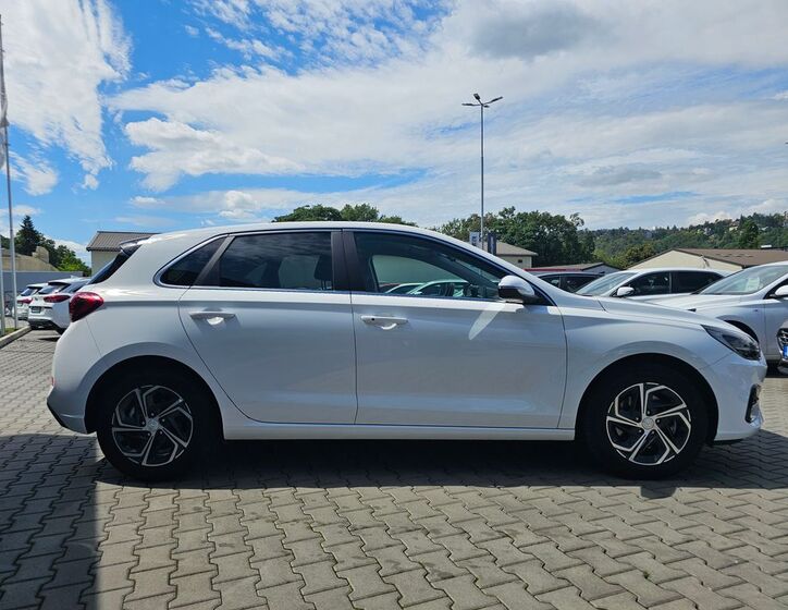 Hyundai i30 4