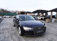 Audi A8 8