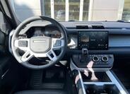 Land Rover Defender 10
