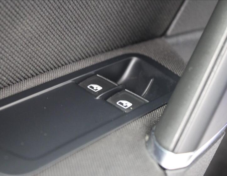 Volkswagen Golf 15