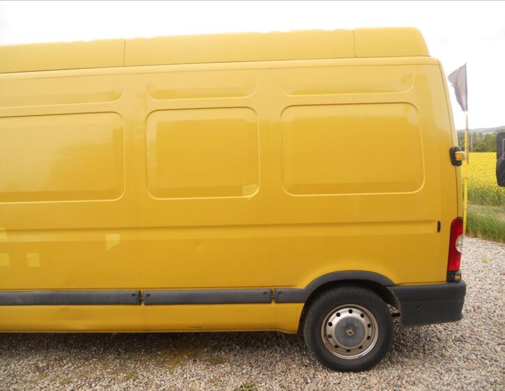Renault Master 9