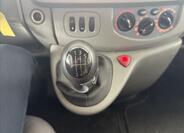 Nissan Primastar 15