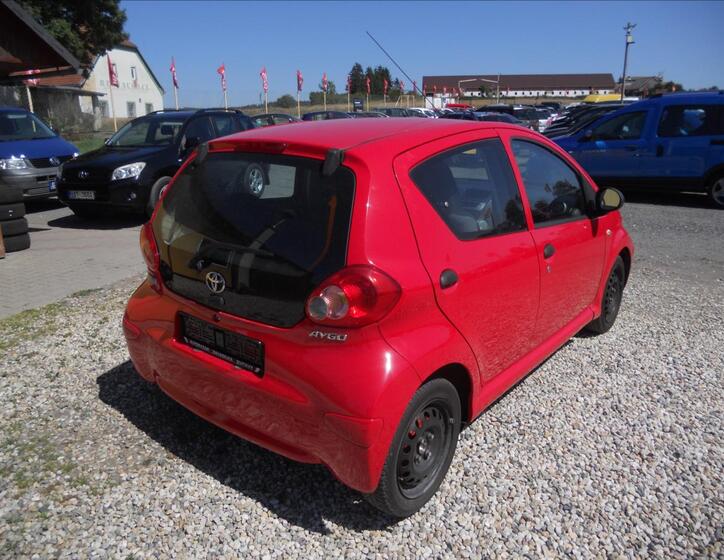 Toyota Aygo 6