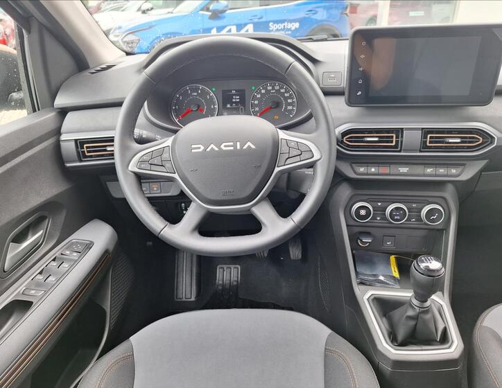 Dacia Sandero 16