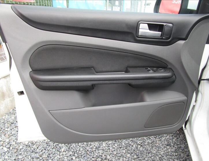 Ford Focus 14