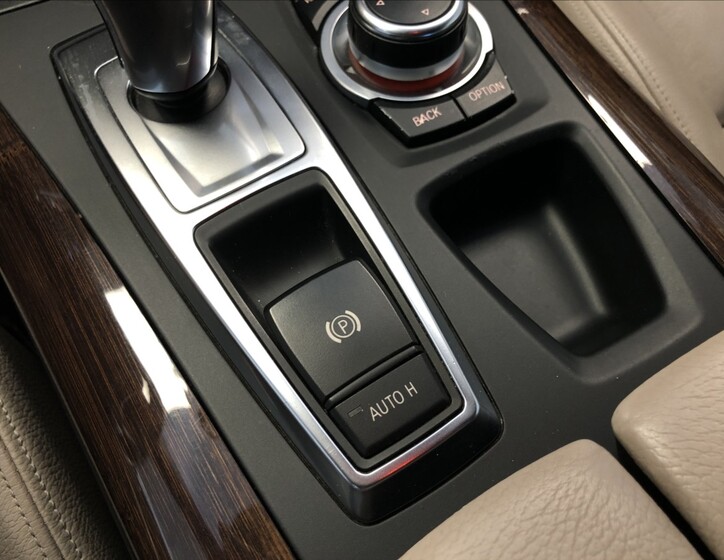BMW X6 30
