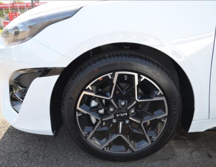 KIA ProCeed 10