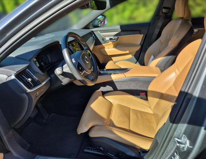 Volvo V90 7