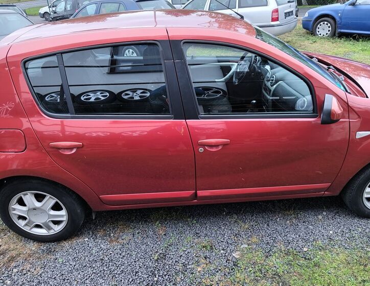 Dacia Sandero 6