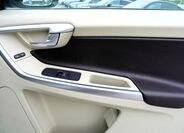 Volvo XC60 25
