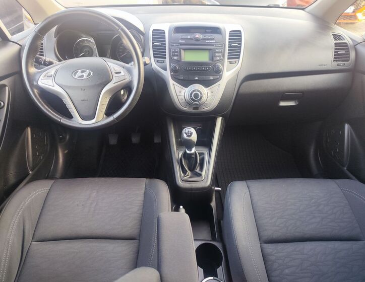 Hyundai ix20 12