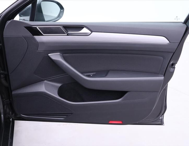 Volkswagen Passat 13