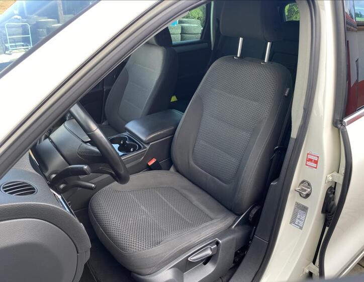 Volkswagen Touareg 9