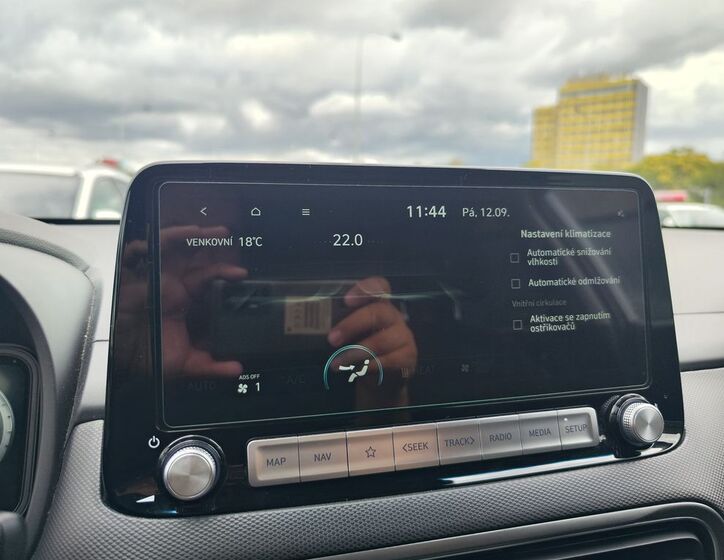 Hyundai Kona 24