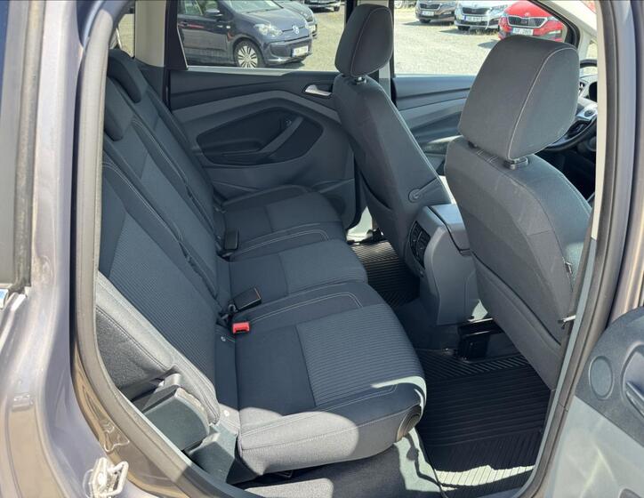 Ford C-MAX 11