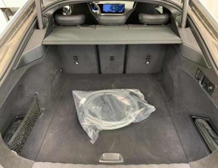BMW i4 4