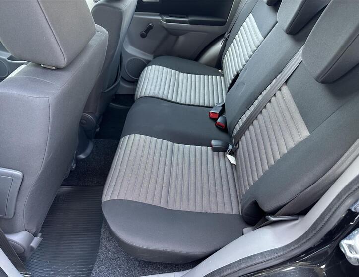 Suzuki SX4 13