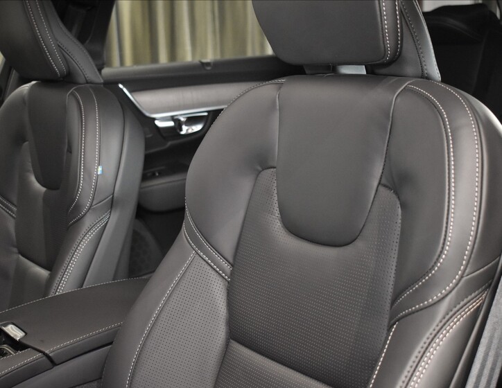 Volvo V90 19