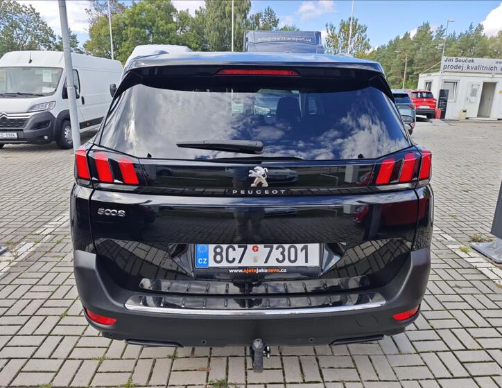 Peugeot 5008 5